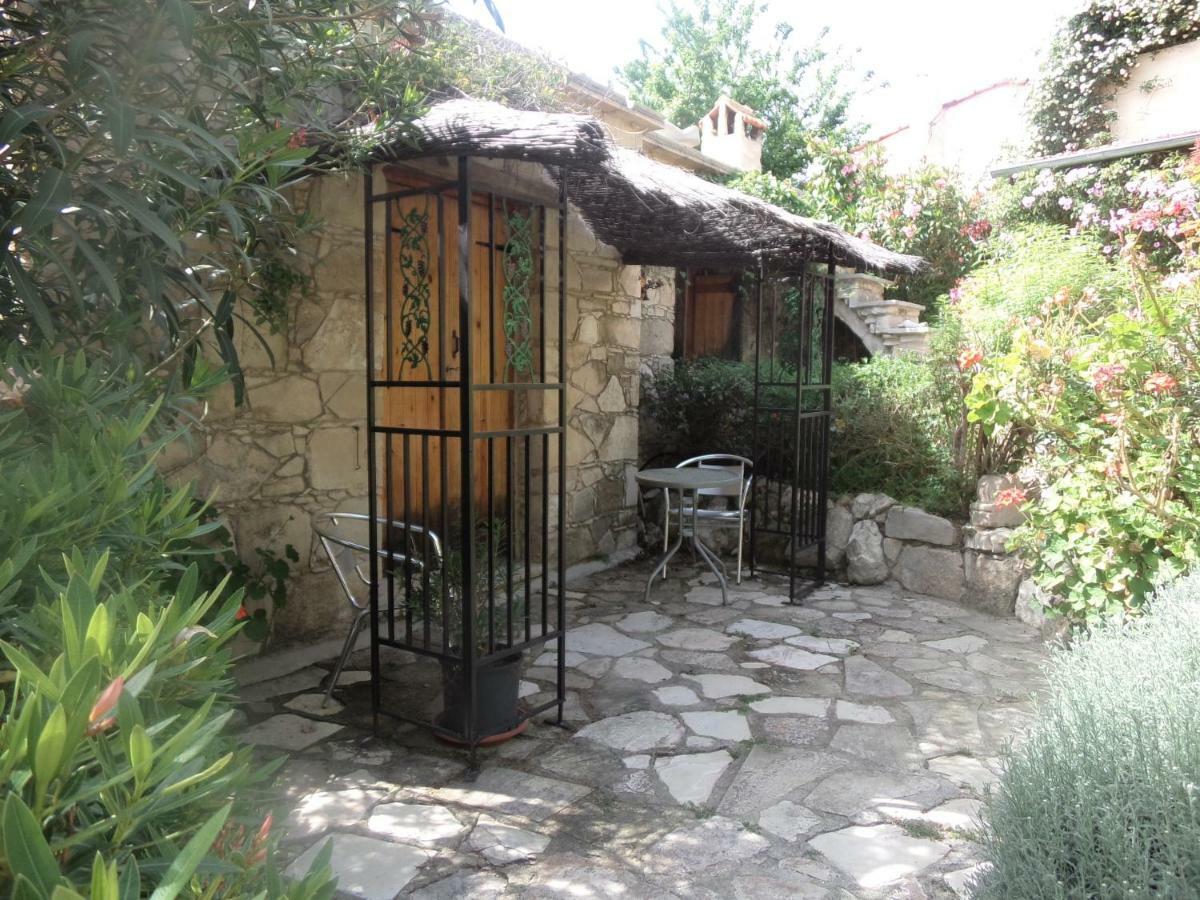 Oleander Stone House *