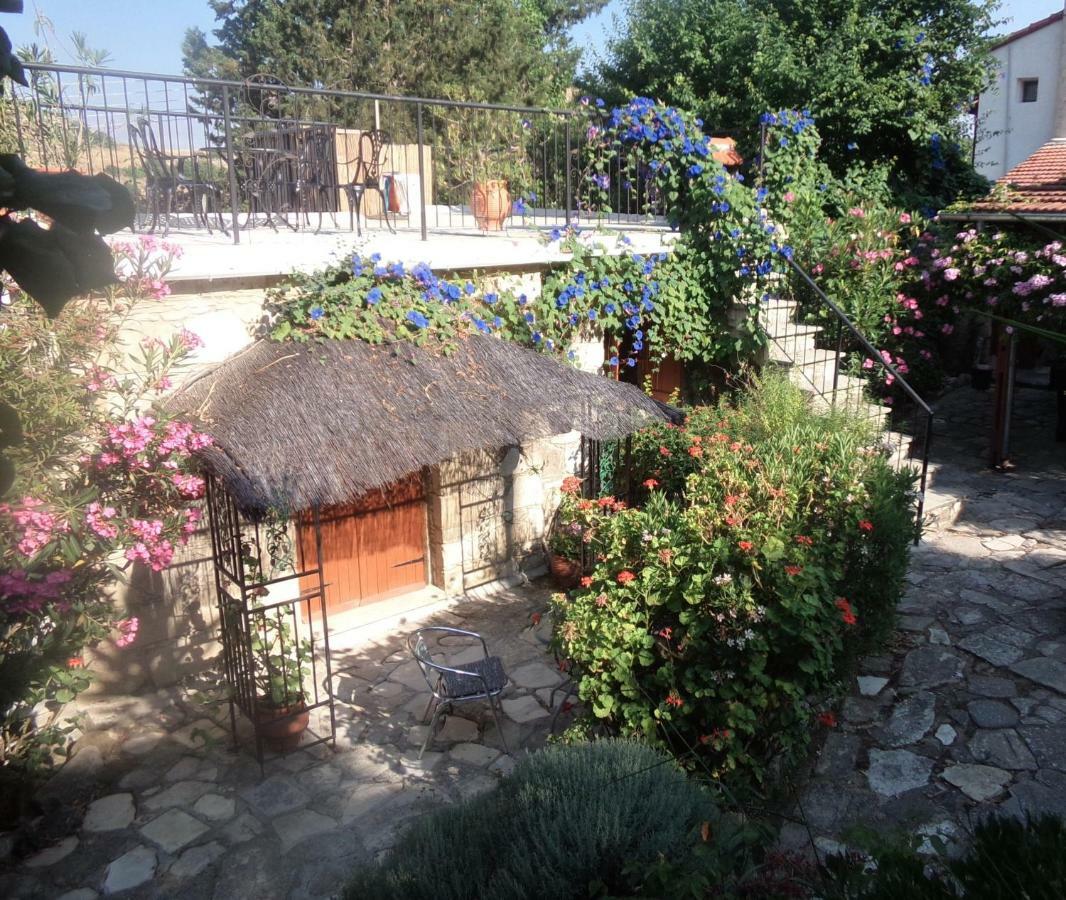 Oleander Stone House *